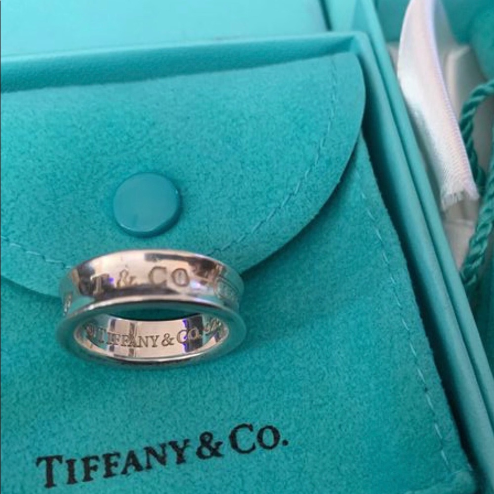 💕gently loved AUTHENTIC 1937 Tiffany&co ring sz6 - Picture 2 of 2